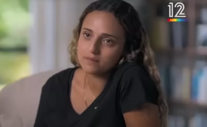 Συγκλονιστική μαρτυρία: Πρώην ισραηλινή όμηρος καταγγέλλει δημόσια τη σεξουαλική κακοποίηση που υπέστη από τη Χαμάς
