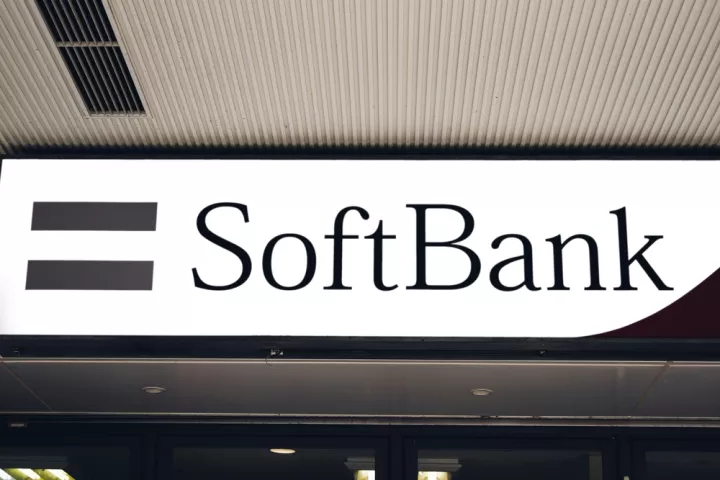 Η SoftBank εξαγοράζει την DigitalBridge έναντι 4 δισ. δολαρίων