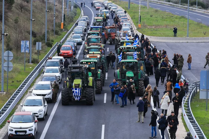 Θα γονατίσουν τη χώρα για να μην αποκαλυφθούν οι... «τίμιοι» των μπλόκων