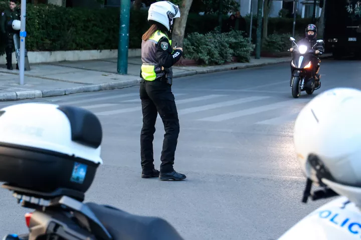 Πάνω από 480 κλήσεις για μη χρήση κράνους σε μια εβδομάδα - Στην Αττική οι 220