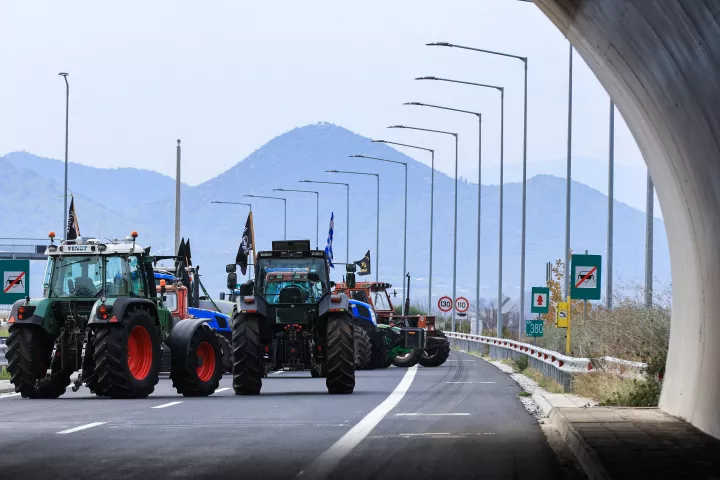 ΕΛ.ΑΣ.: Παραμένει η κυκλοφοριακή ρύθμιση στο μπλόκο του Κάστρου Βοιωτίας