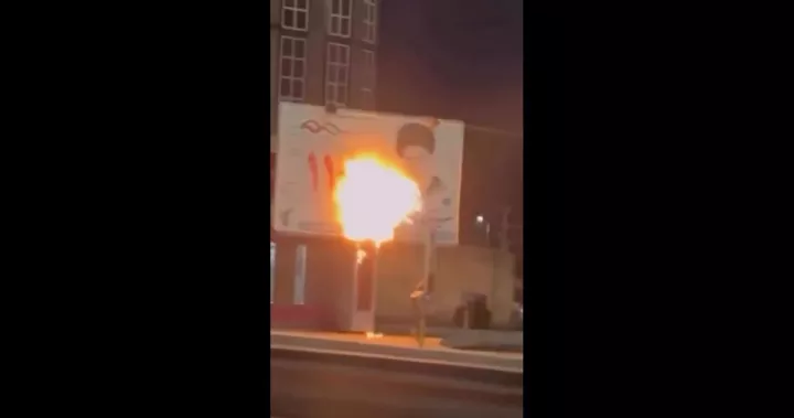 Βυθίζεται στο χάος το Ιράν: Στους 13 οι νεκροί - «Οικονομική κρίση» παραδέχεται ο Χαμενεΐ (vid)