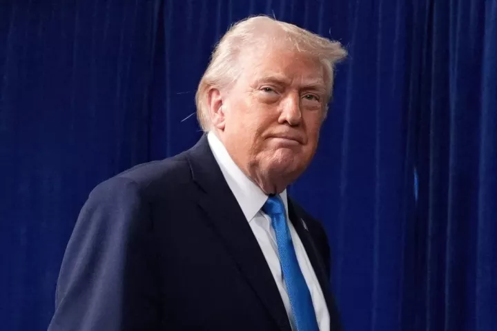 Τραμπ: Η Βενεζουέλα θα παραδώσει ως και 50 εκατ. βαρέλια πετρελαίου στις ΗΠΑ