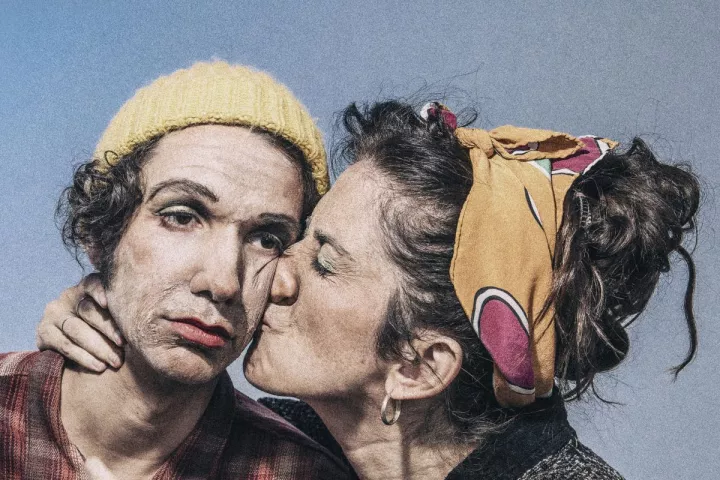 Πρεμιέρα για τις «Καρέκλες» του Ιονέσκο στο Θέατρο του Νέου Κόσμου