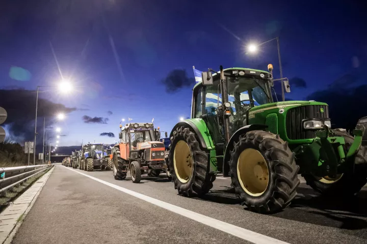 Λήξη αποκλεισμών σε Δυτική Μακεδονία και τελωνείο Προμαχώνα - Συνεχίζεται η κινητοποίηση στα τελωνεία Εξοχής, Ευζώνων και Νίκης