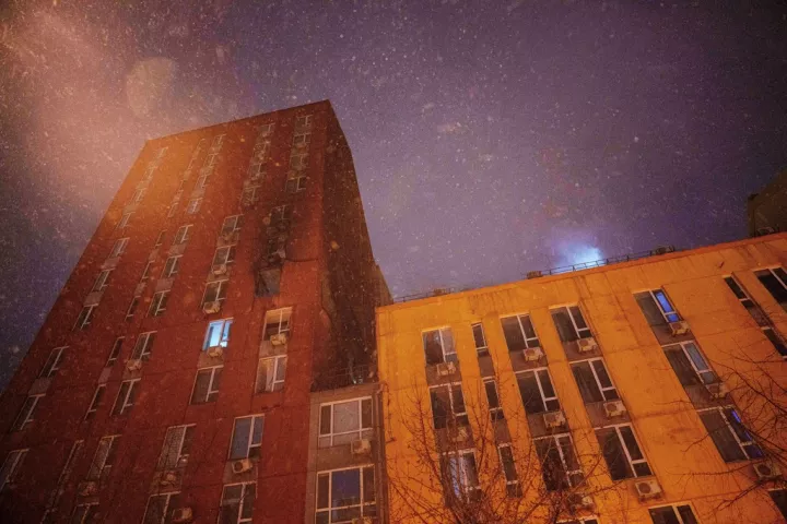 Ουκρανία: Πάνω από 1.000 πολυκατοικίες εξακολουθούν να παραμένουν χωρίς ηλεκτρικό ρεύμα και θέρμανση στο Κίεβο