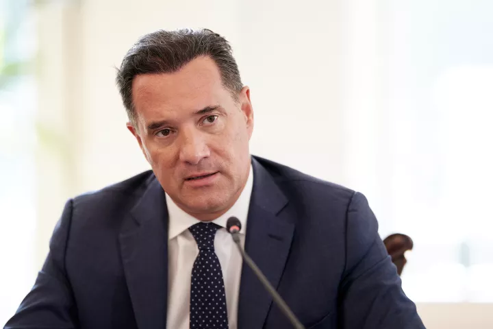 Αμερικανός τουρίστας συγκρίνει το ΕΣΥ με τις ΗΠΑ - Η ανάρτηση του Άδωνι Γεωργιάδη 