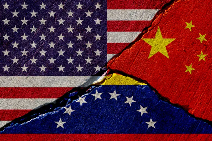 «Δεν σας θέλουμε εκεί»: Με την επιδρομή στη Βενεζουέλα, οι ΗΠΑ στέλνουν μήνυμα στην Κίνα να μείνει μακριά από την αμερικανική ήπειρο