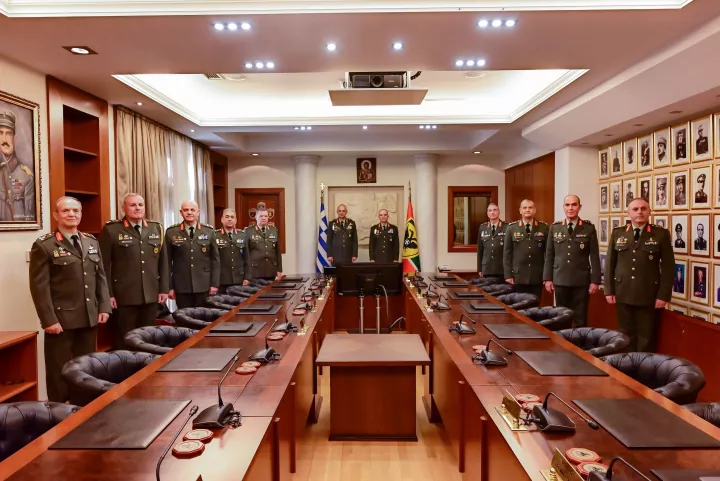 Πρώτη συνεδρίαση του νέου Ανώτατου Στρατιωτικού Συμβουλίου στο στρατόπεδο «Στρατάρχου Αλεξάνδρου Παπάγου»