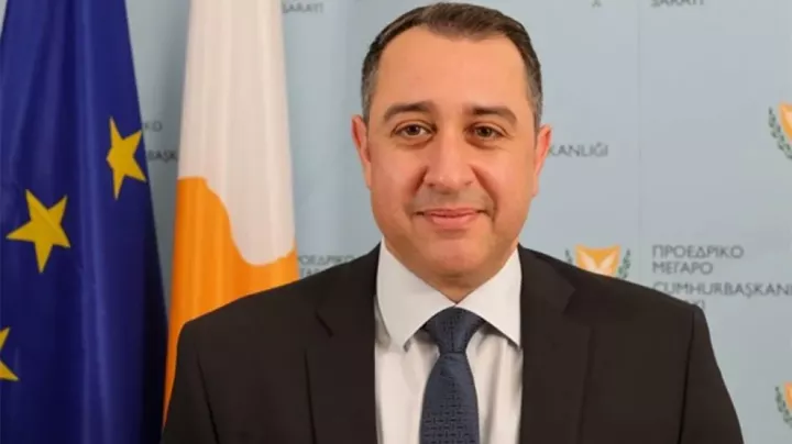 Κύπρος: Παραιτήθηκε ο διευθυντής του γραφείου του Χριστοδουλίδη - Εμφανίζεται στο βίντεο με τις μίζες