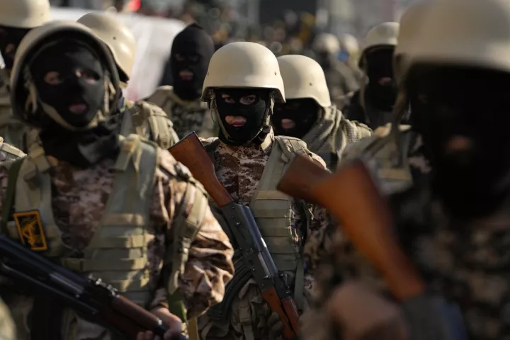 Ποιοι είναι οι πολιτοφύλακες Μπασίτζ - Ο ρόλος τους στις διαδηλώσεις στο Ιράν