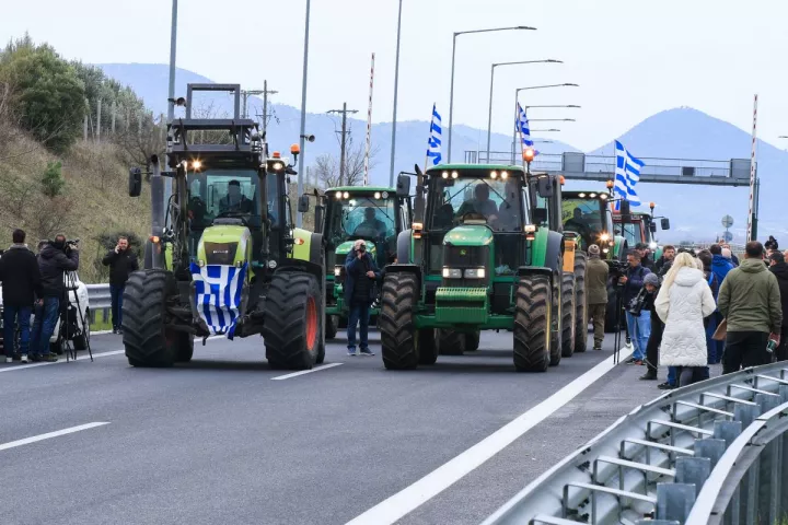Αγροτικά μπλόκα - Β. Ελλάδα: Μετά τα τελωνεία, κλείνουν επ' αόριστον και τα Μάλγαρα
