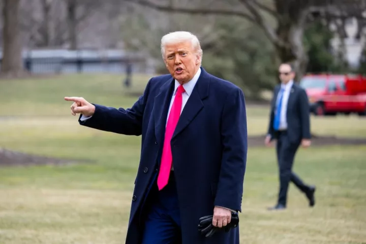 Τραμπ σε Ιράν: Η βοήθεια είναι καθ' οδόν - Συνεχίστε να διαδηλώνετε, θα πληρώσουν βαρύ τίμημα οι μουλάδες