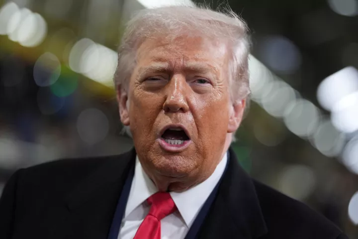 Τραμπ: Αρνήθηκε να διευκρινίσει την ατάκα του «η βοήθεια είναι καθ' οδόν» για το Ιράν - «Θα πρέπει να το καταλάβετε μόνοι σας»