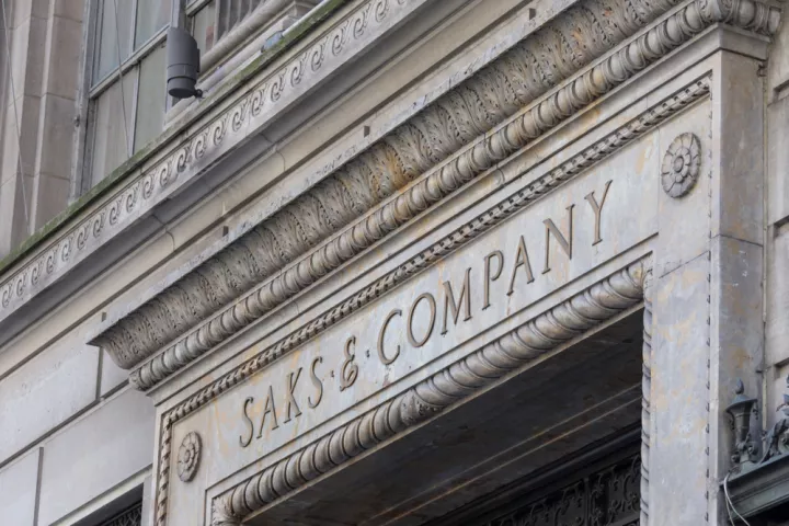 ΗΠΑ: Η Saks Global κηρύσσει πτώχευση και προετοιμάζεται για αναδιάρθρωση