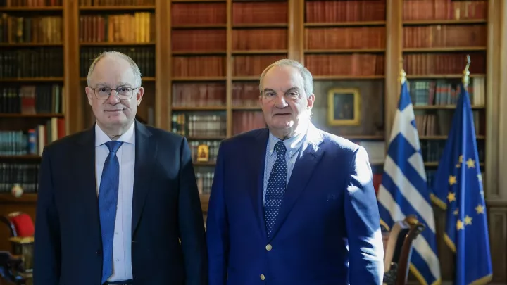 Συνάντηση Κωνσταντίνου Τασούλα με τον Κώστα Καραμανλή, στο Προεδρικό Μέγαρο