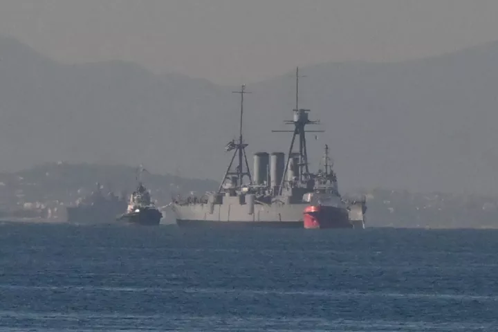 Η Ελλάδα καλωσορίζει τη φρεγάτα «Κίμων» - H υποδοχή της πρώτης Belharra (pics)