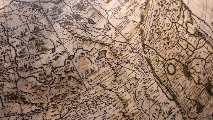 Από τη μία άκρη του κόσμου στην άλλη