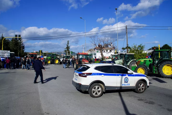 Κυκλοφοριακές ρυθμίσεις επί του Αυτοκινητοδρόμου Α.Θ.Ε. λόγω αγροτικών κινητοποιήσεων