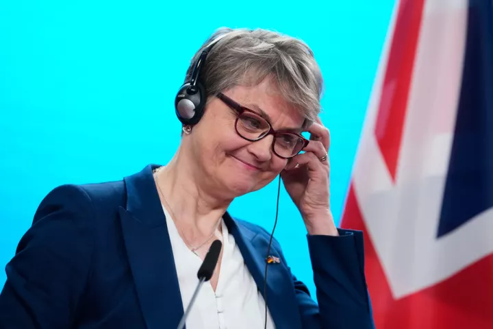 Η Βρετανία χαιρετίζει τη δεύτερη φάση του ειρηνευτικού σχεδίου για τη Γάζα