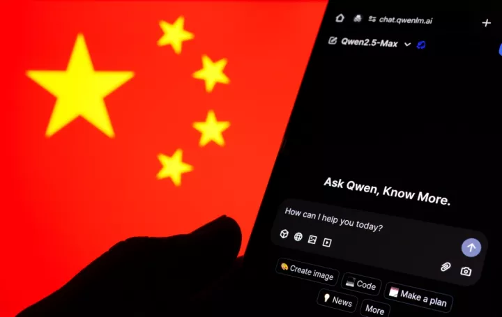 «Καμπανάκι» από CEO DeepMind: Η Κίνα πλησιάζει γρήγορα τα αμερικανικά AI μοντέλα