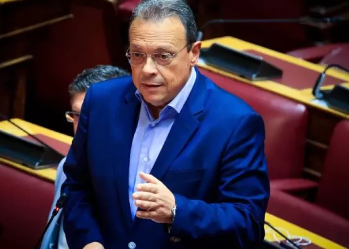 Στο αρχείο η μήνυση Φάμελλου στην «Ομάδα Αλήθειας»: Από την εισαγγελική έρευνα δεν προέκυψε πιθανή σύνδεση με τη ΝΔ