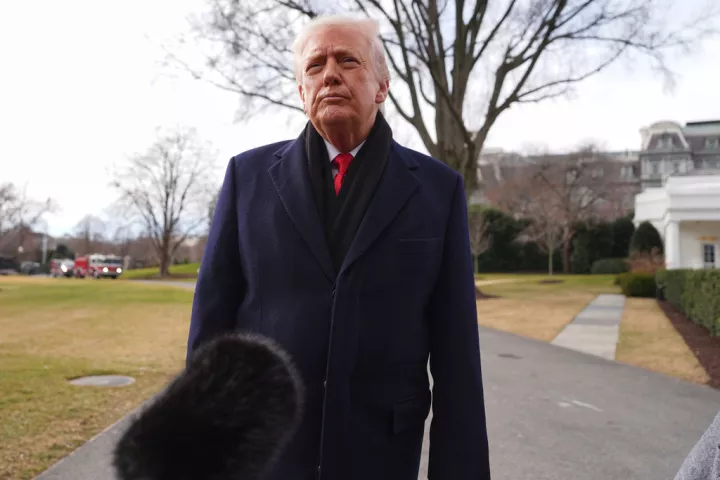 Τραμπ: Θα προτιμούσα να κρατήσω τον Κέβιν Χάσετ στον Λευκό Οίκο παρά να γίνει επικεφαλής της Fed