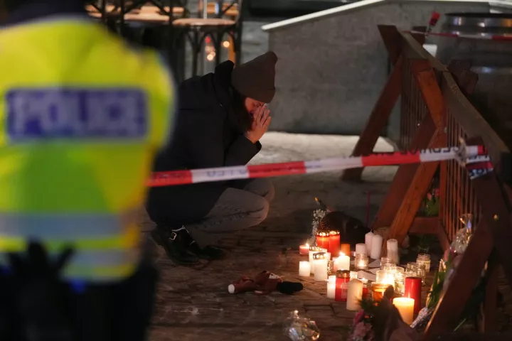 «Βλέπω συνέχεια τα πρόσωπα των νεκρών»: Η συγκλονιστική μαρτυρία εργαζόμενης που βγήκε σώα από την φωτιά στο Κραν Μοντανά