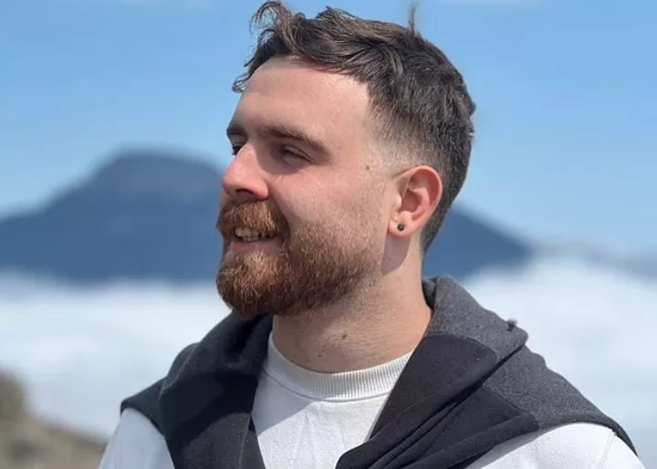 Ο Ερφάν Σολτανί ζει και είδε την οικογένειά του, ανακοίνωσε ΜΚΟ για τα ανθρώπινα δικαιώματα στο Ιράν