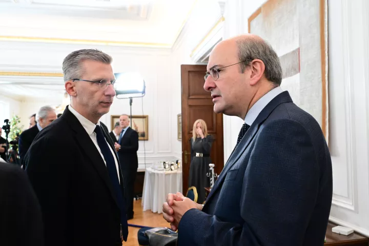 Συνέντευξη Τύπου για το Ενοποιημένο Σχέδιο Κυβερνητικής Πολιτικής 2026 από τους Κ. Χατζηδάκη και Α. Σκέρτσο