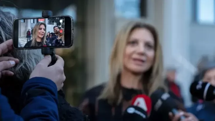  Η πρώτη κίτρινη κάρτα στην Καρυστιανού και ο αντισυστημισμός που παύει να είναι αυθεντικός όταν κυνηγάει την εξουσία