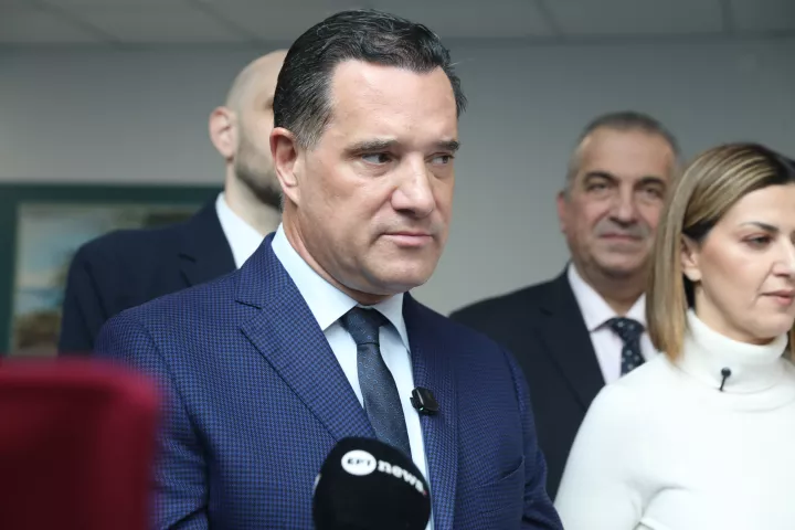 Άδ. Γεωργιάδης κατά Μ. Καρυστιανού: Το στίγμα της είναι ακροδεξιό 