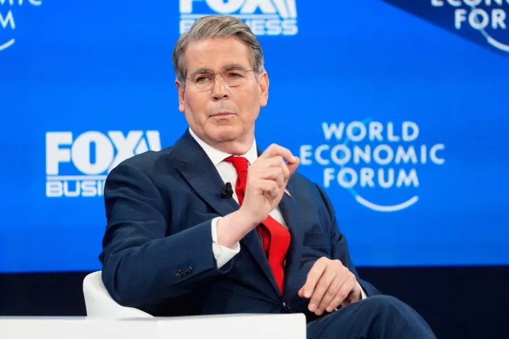 Προειδοποίηση Μπέσεντ σε Ευρωπαίους: Μην απαντήσετε με αντίποινα για τη Γροιλανδία