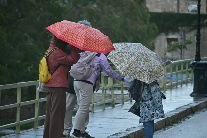 Μήνυμα 112 σε Αττική, Εύβοια και Βοιωτία - Ποιες περιοχές είναι σε «κόκκινο συναγερμό» 