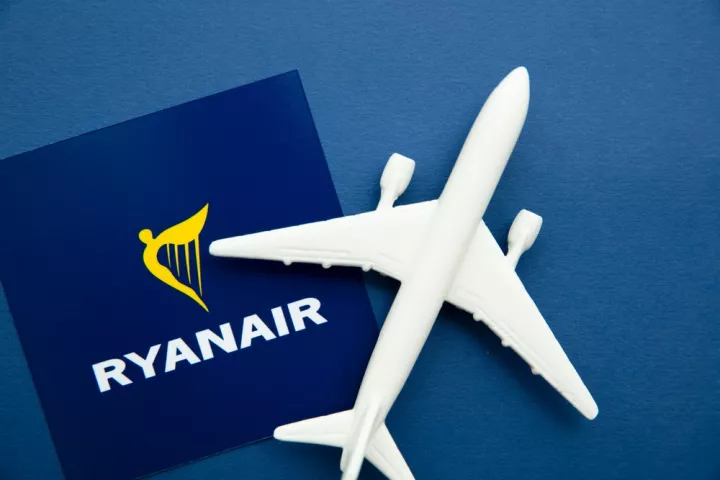 Η κόντρα του Ίλον Μασκ με την Ryanair ενισχύει τις κρατήσεις για την αεροπορική 