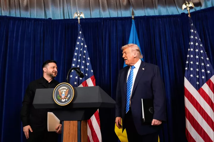 Την Πέμπτη η συνάντηση Τραμπ - Ζελένσκι στο Νταβός