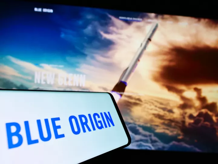 Η Blue Origin αναπτύσσει χιλιάδες δορυφόρους για το νέο δίκτυο επικοινωνιών «TeraWave»