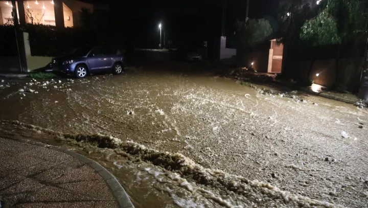 Μήνυμα του 112 στην Περιφέρεια Βορείου Αιγαίου για περιορισμό των μετακινήσεων