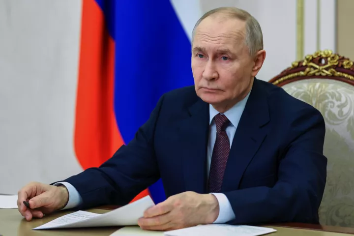 Ο Πούτιν λέει πως το ζήτημα της Γροιλανδίας δεν αφορά τη Μόσχα