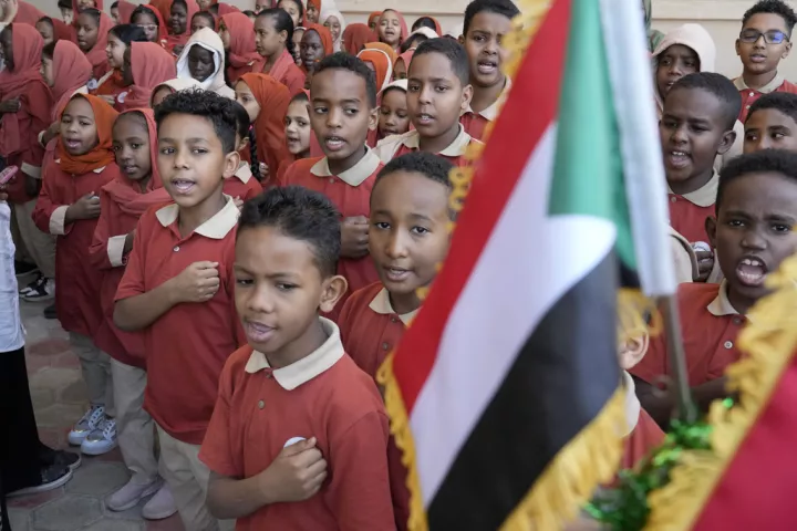 Πάνω από 8 εκατομμύρια παιδιά στερούνται το σχολείο στο Σουδάν