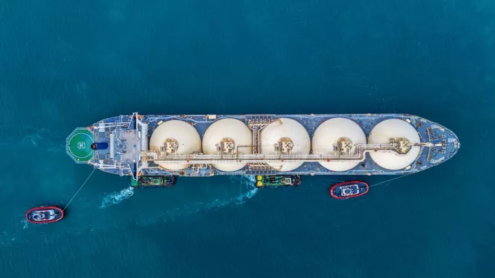 Η Κίνα ετοιμάζεται να προσφέρει futures στο LNG