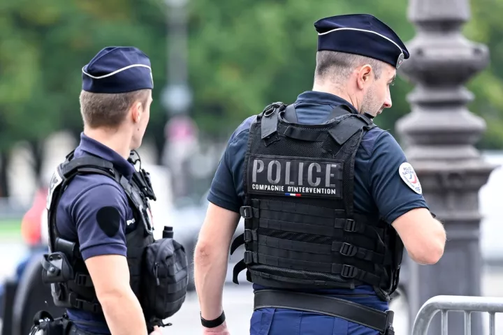 Οι Αρχές απαγόρευσαν συγκέντρωση Βρετανών ακροδεξιών που αντιτίθεται στη μετανάστευση