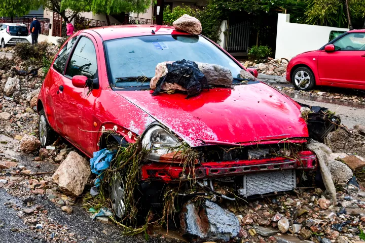 Σε δύο φάσεις οι αποζημιώσεις των πληγέντων από τις πλημμύρες στην Αττική - Το χρονοδιάγραμμα και τα ποσά