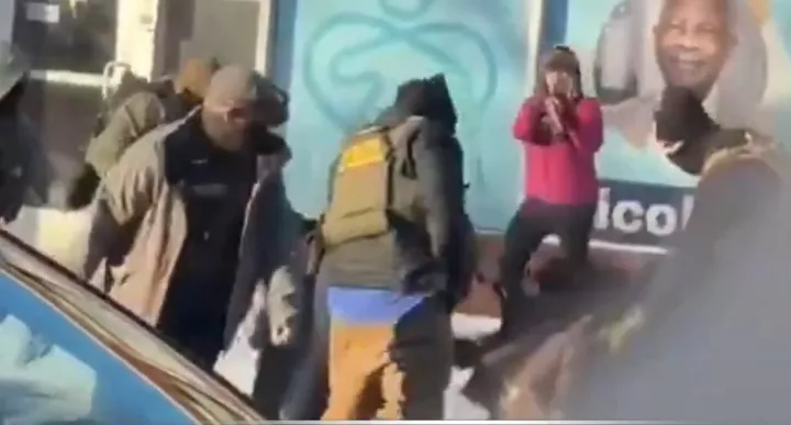 Μινεσότα:  Άνδρας σκοτώθηκε από πυρά πρακτόρων της ICE - Δεν κρατούσε όπλο, λένε οι γονείς του (pics&vids)