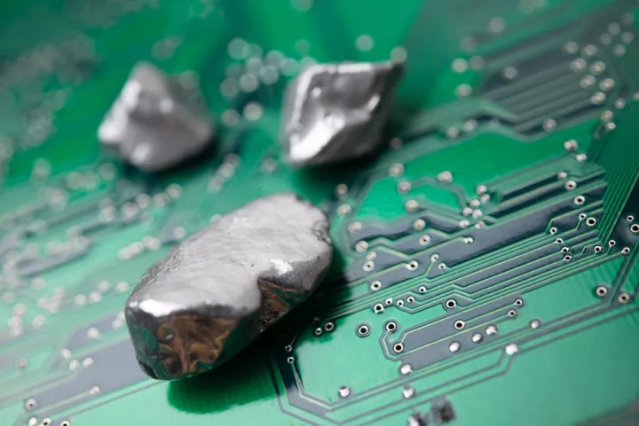 ΗΠΑ: Η κυβέρνηση Τραμπ επενδύει $1,6 δισ. στις σπάνιες γαίες