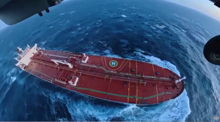 Υπό κράτηση στη Γαλλία ο καπετάνιος του ύποπτου δεξαμενόπλοιου του ρωσικού «σκιώδους στόλου»