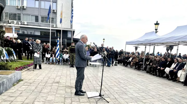 Νόαμ Κατς: Το Ολοκαύτωμα δεν ξεκίνησε με θαλάμους αερίων, αλλά με λέξεις- ψέματα και κανονικοποίηση του μίσους