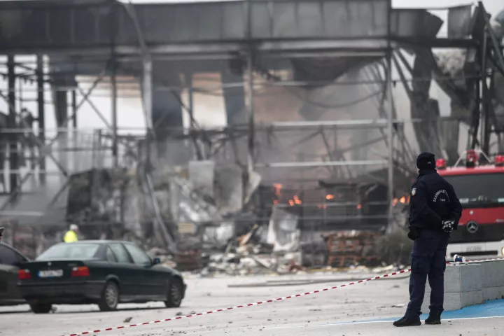 Τραγωδία στη «Βιολάντα»: Πάνω από 1.000 βαθμοί Κελσίου στο εργοστάσιο εξαιτίας της φωτιάς - Το σενάριο της βίαιης έκρηξης 