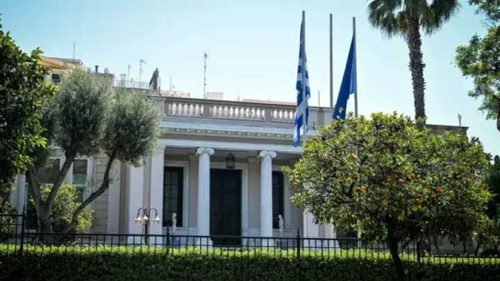 Ο κυβερνητικός μαραθώνιος και η «γαλάζια» αγωνία του ανασχηματισμού στη Θεσσαλονίκη