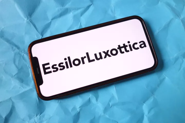 EssilorLuxottica Hellas: Θεσμοθετεί υποτροφία για αριστούχους Μεταπτυχιακούς φοιτητές του Πανεπιστημίου Δυτικής Αττικής